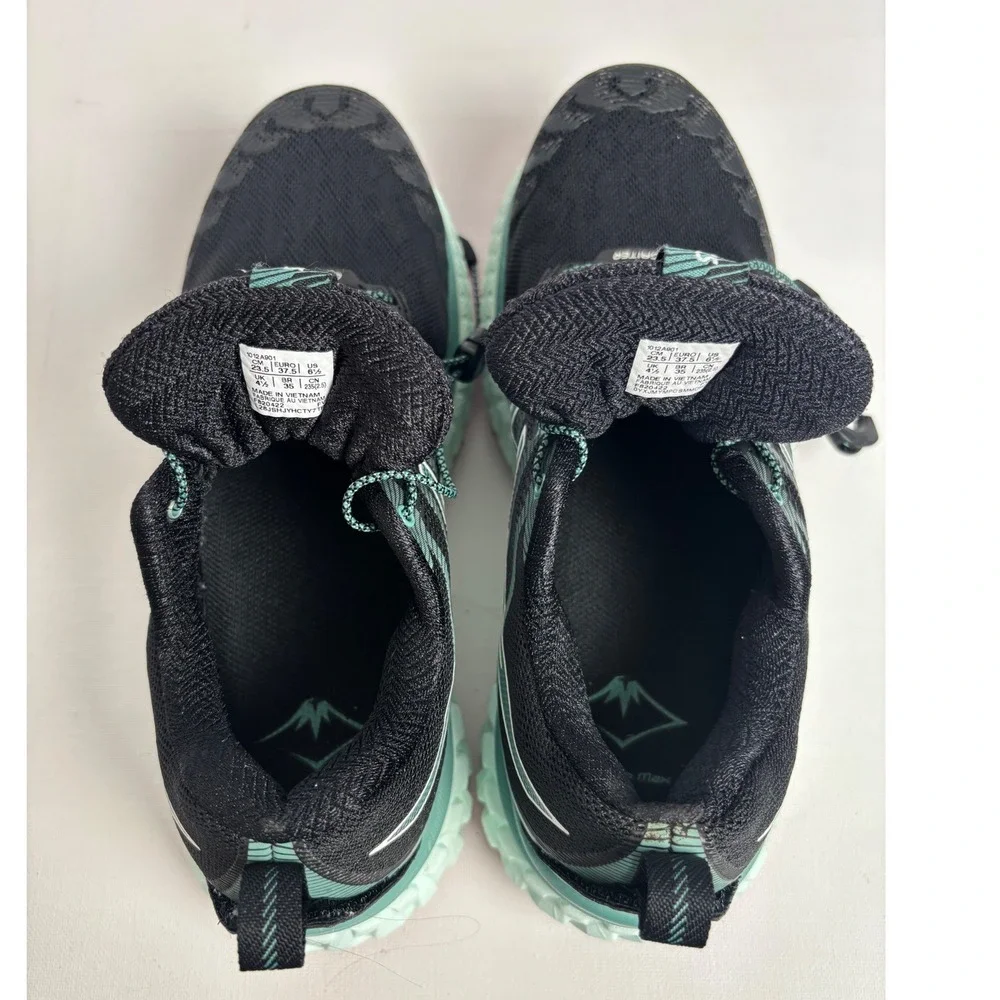 Asics trabuco max